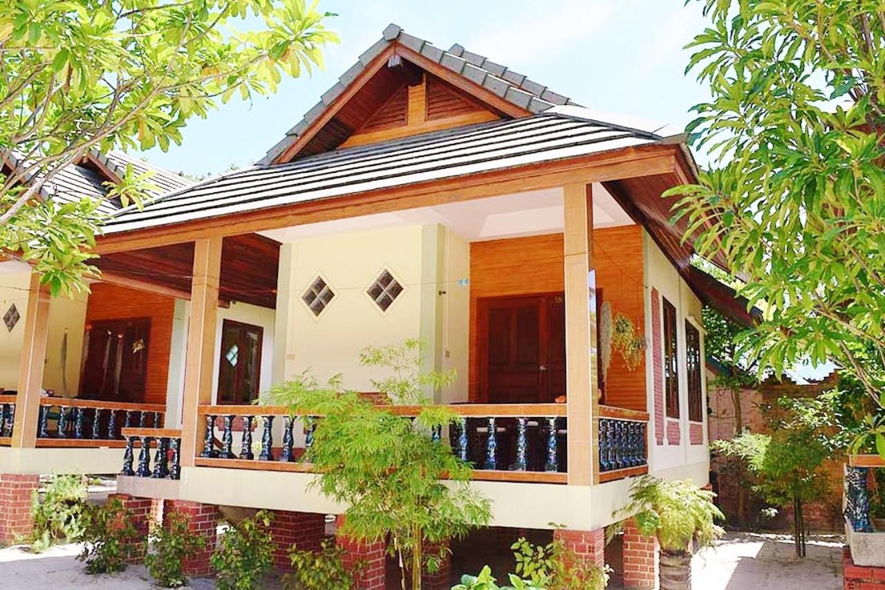 Seaboard Bungalow Haad Yao Exterior photo
